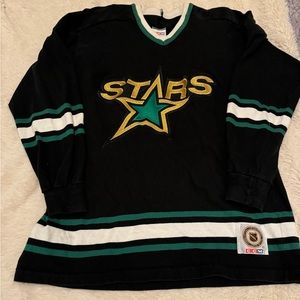 Dallas stars stitched vintage pullover
